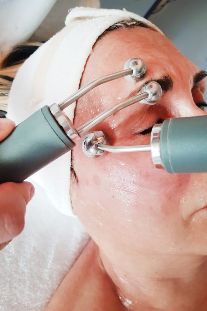 Hydradermie Lift Ojos​, tratamiento facial en Sofía Mosquera